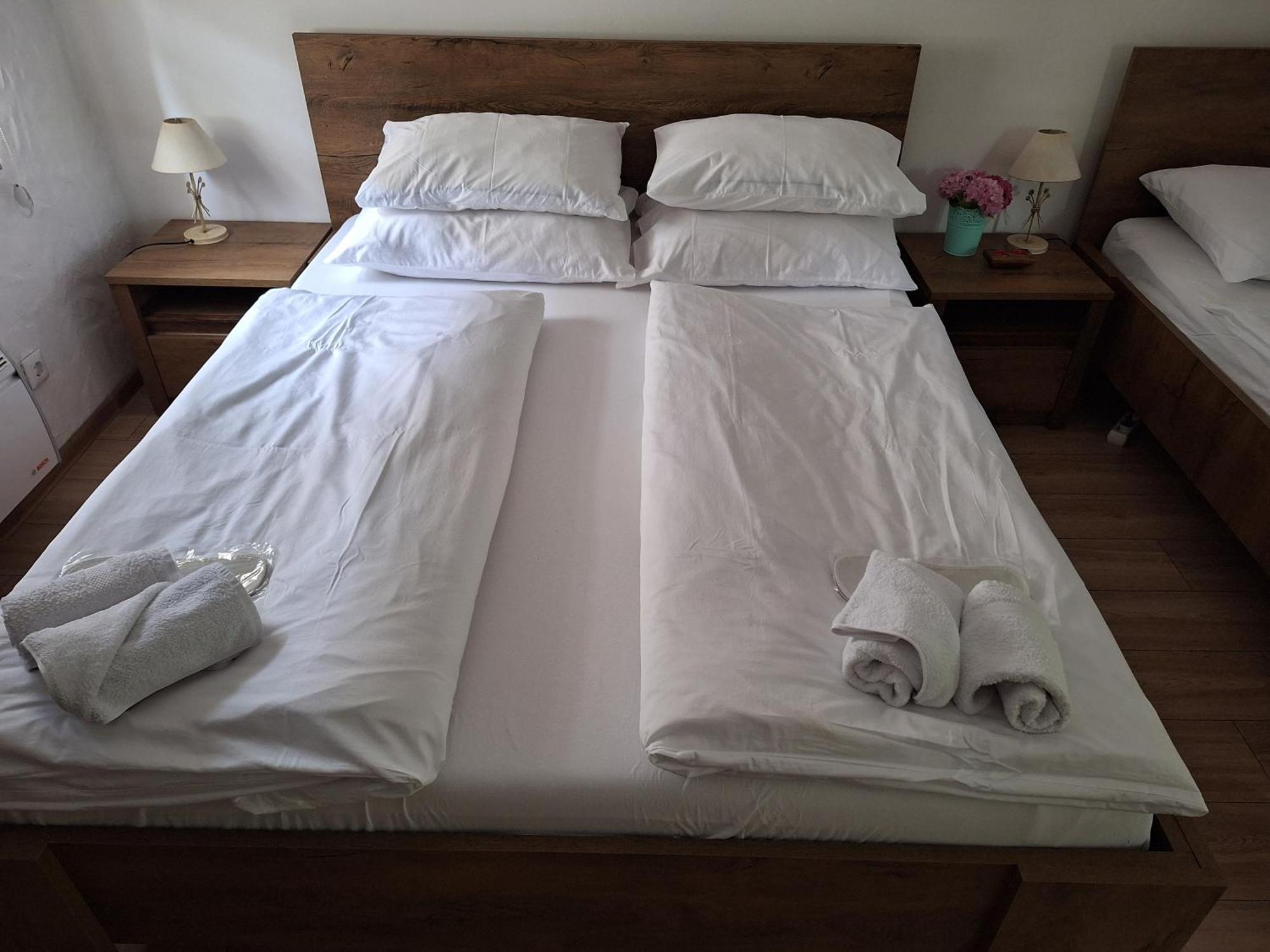 Atrium Holiday Home Bihać エクステリア 写真